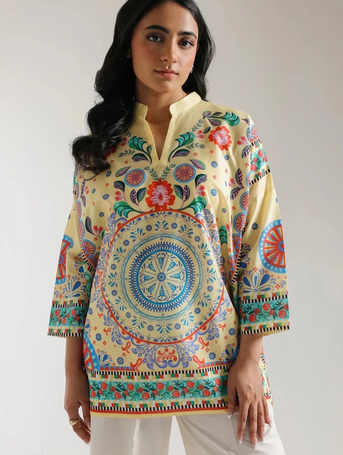 🌻 Designer Inspired Printed Kurti with Wide-Leg Palazzo – Modern Traditional Wear ✨🌿