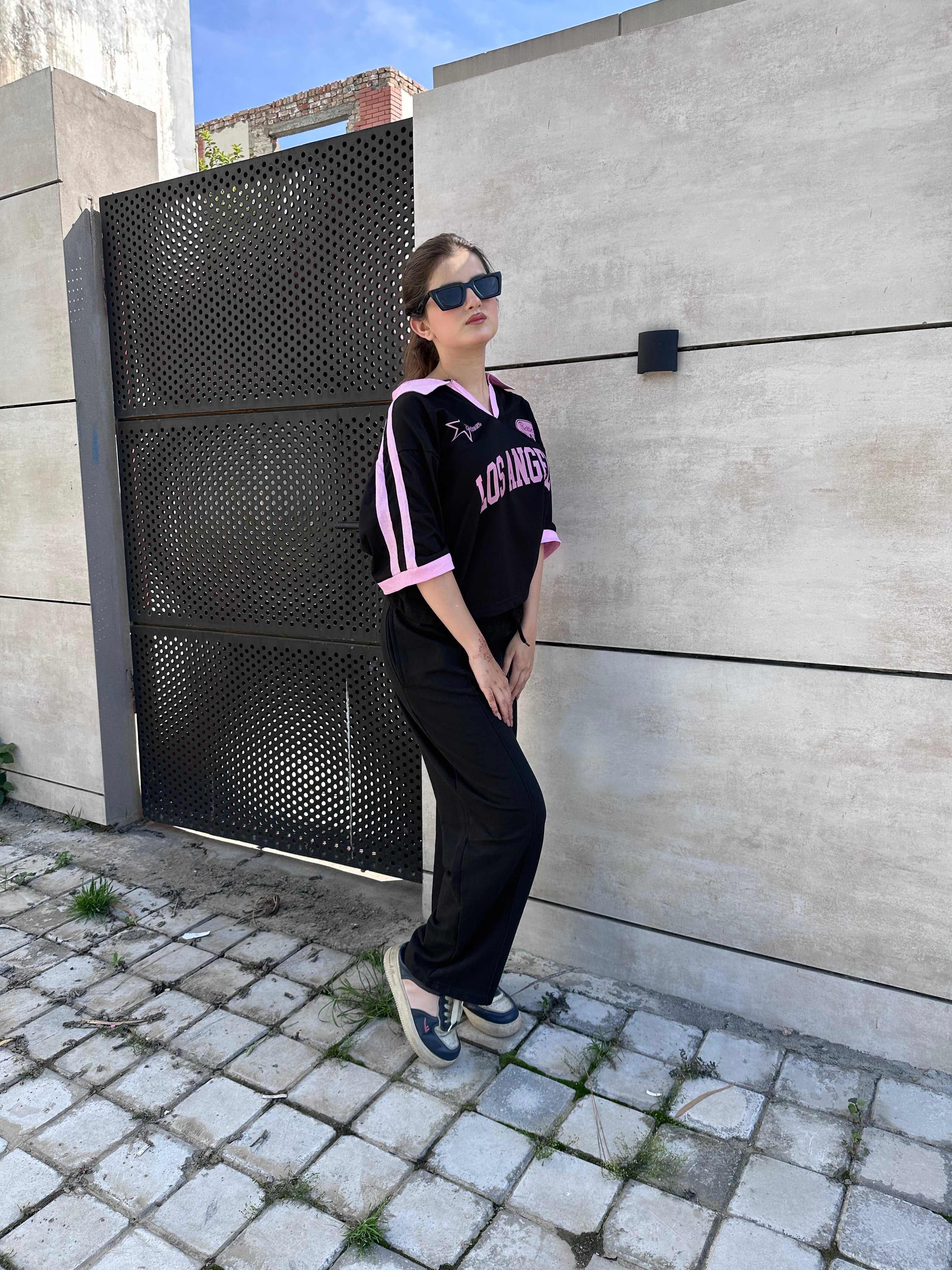 Los Angeles Cropped Tee ✨ Black & Pink Aesthetic Top