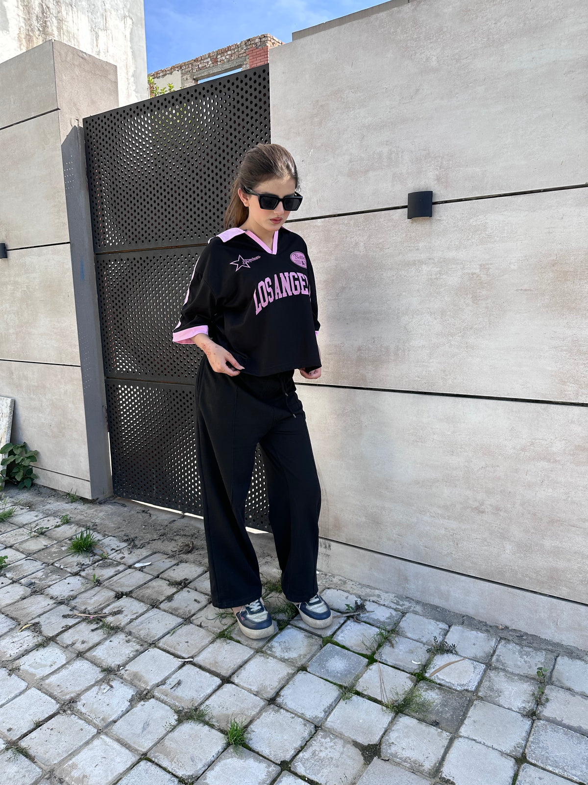 Los Angeles Cropped Tee ✨ Black & Pink Aesthetic Top