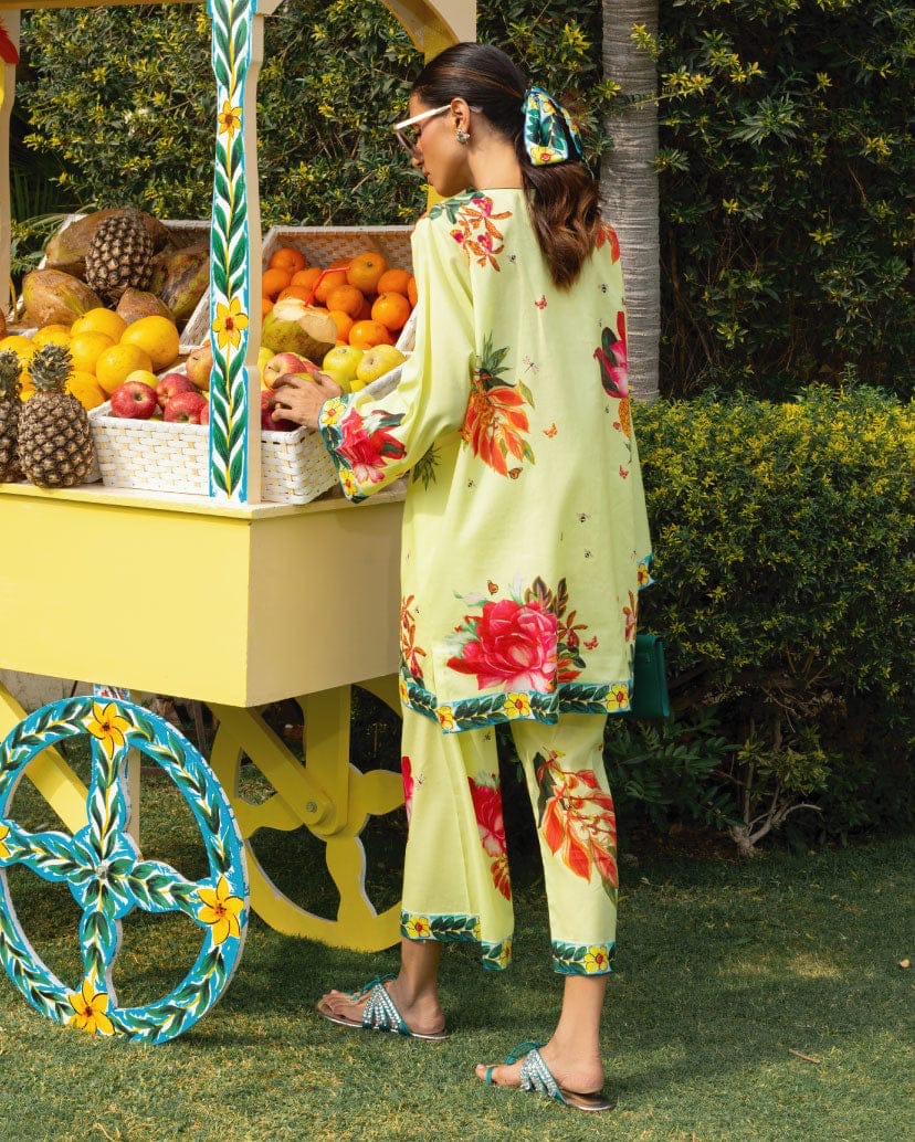 "Beat the heat in style with our breezy 2-piece lawn suits—your ultimate summer essential!"🌷💥