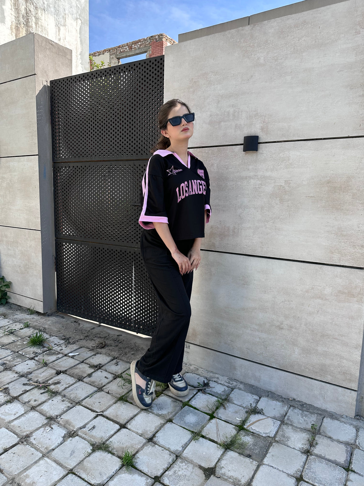 Los Angeles Cropped Tee ✨ Black & Pink Aesthetic Top