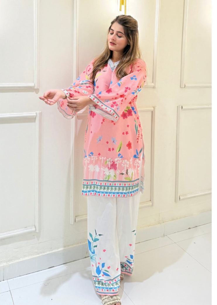 Floral Fusion Kurti Set 🌸👗 2 PCs