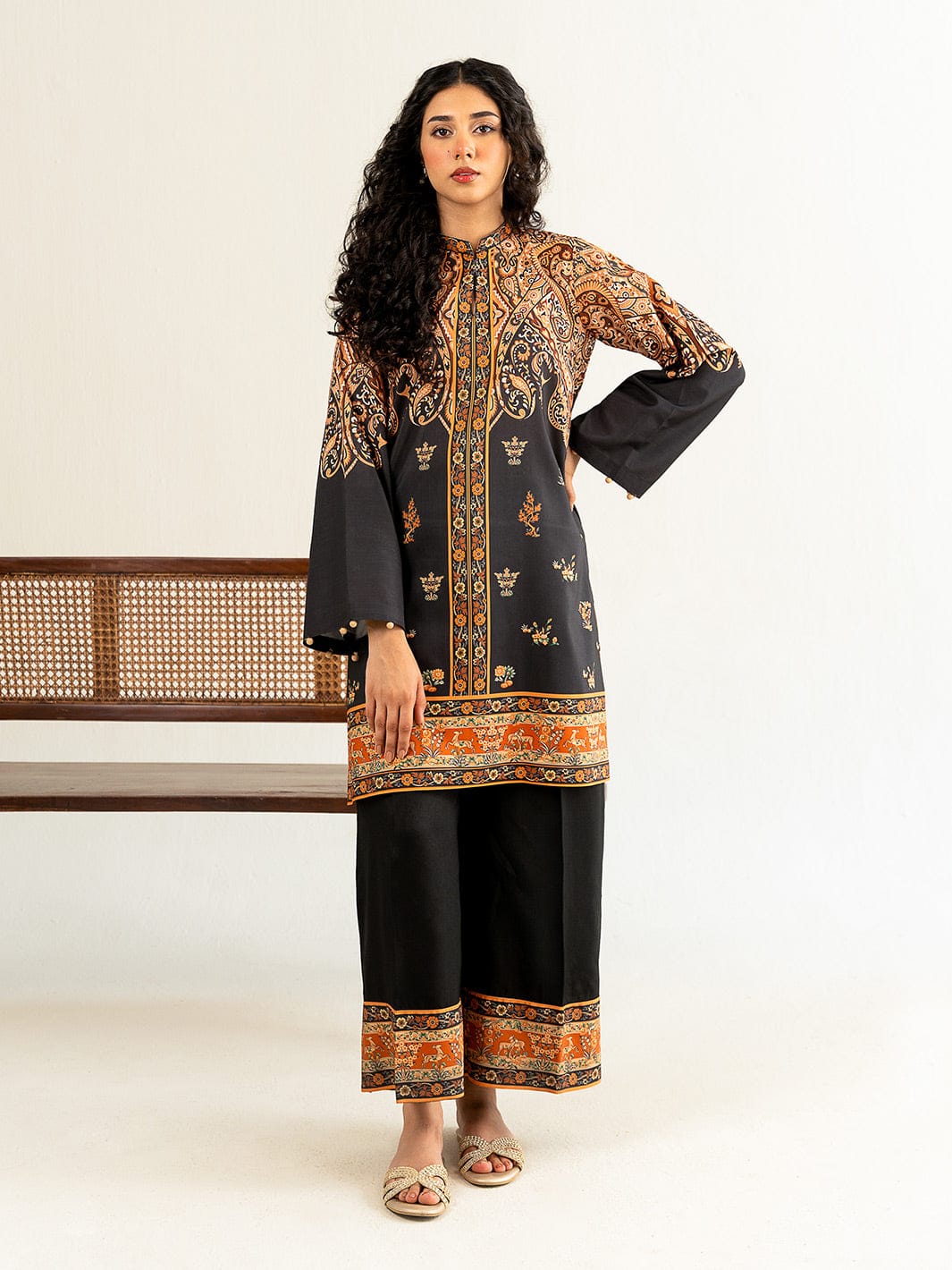 ZARQ-E-ZEVAR 🪔💃 2-PIECE KURTI SET