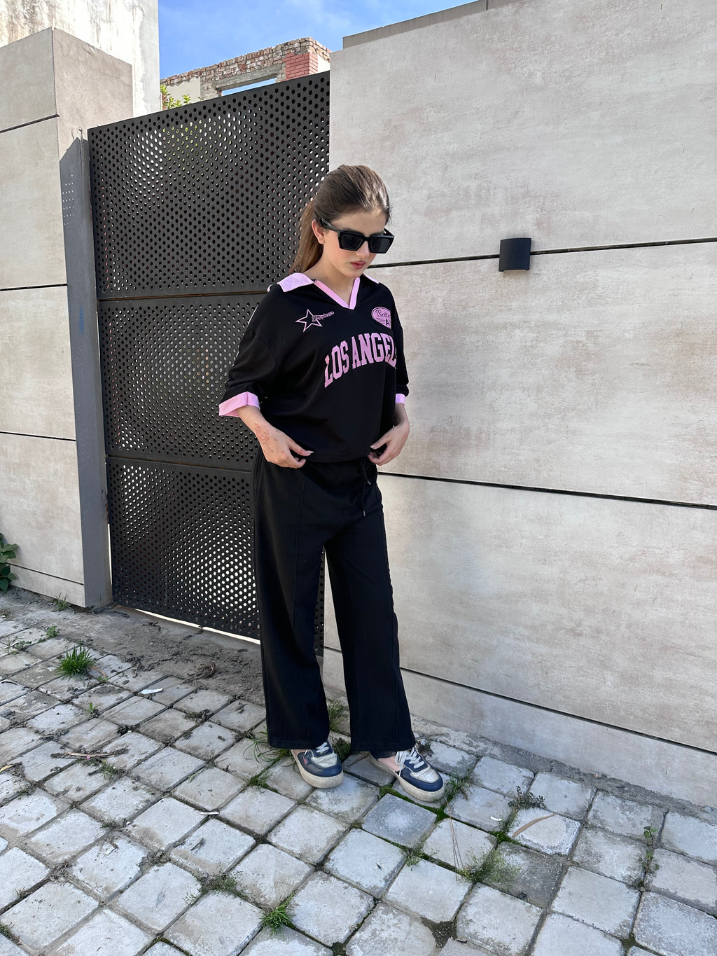 Los Angeles Cropped Tee ✨ Black & Pink Aesthetic Top