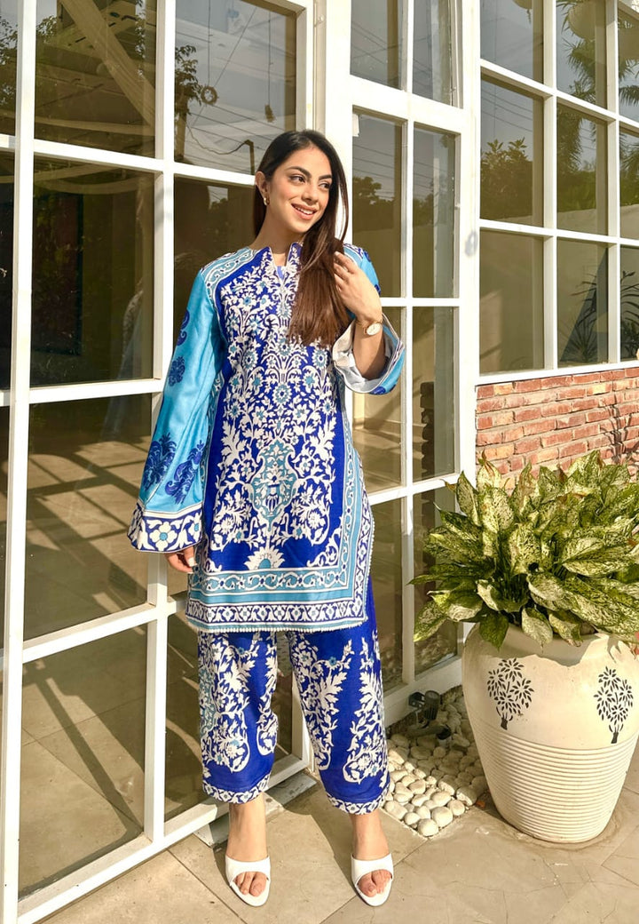 🌙 Mah-e-Aabroo 2-Piece Kurti Set 🌸