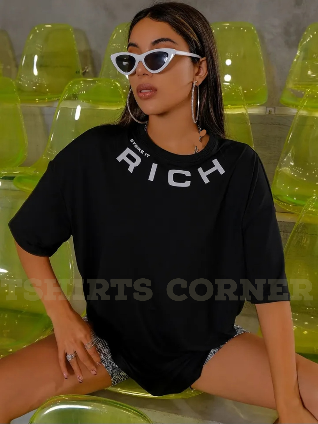 Loose & Comfortable: Explore Our Oversized Tee Collection"