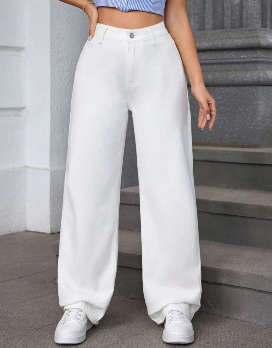 "Urban Cool: Wide Leg Pants for Streetwear Girls"