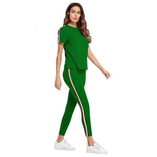Sporty Chic: Trendy Tracksuits for Girls"