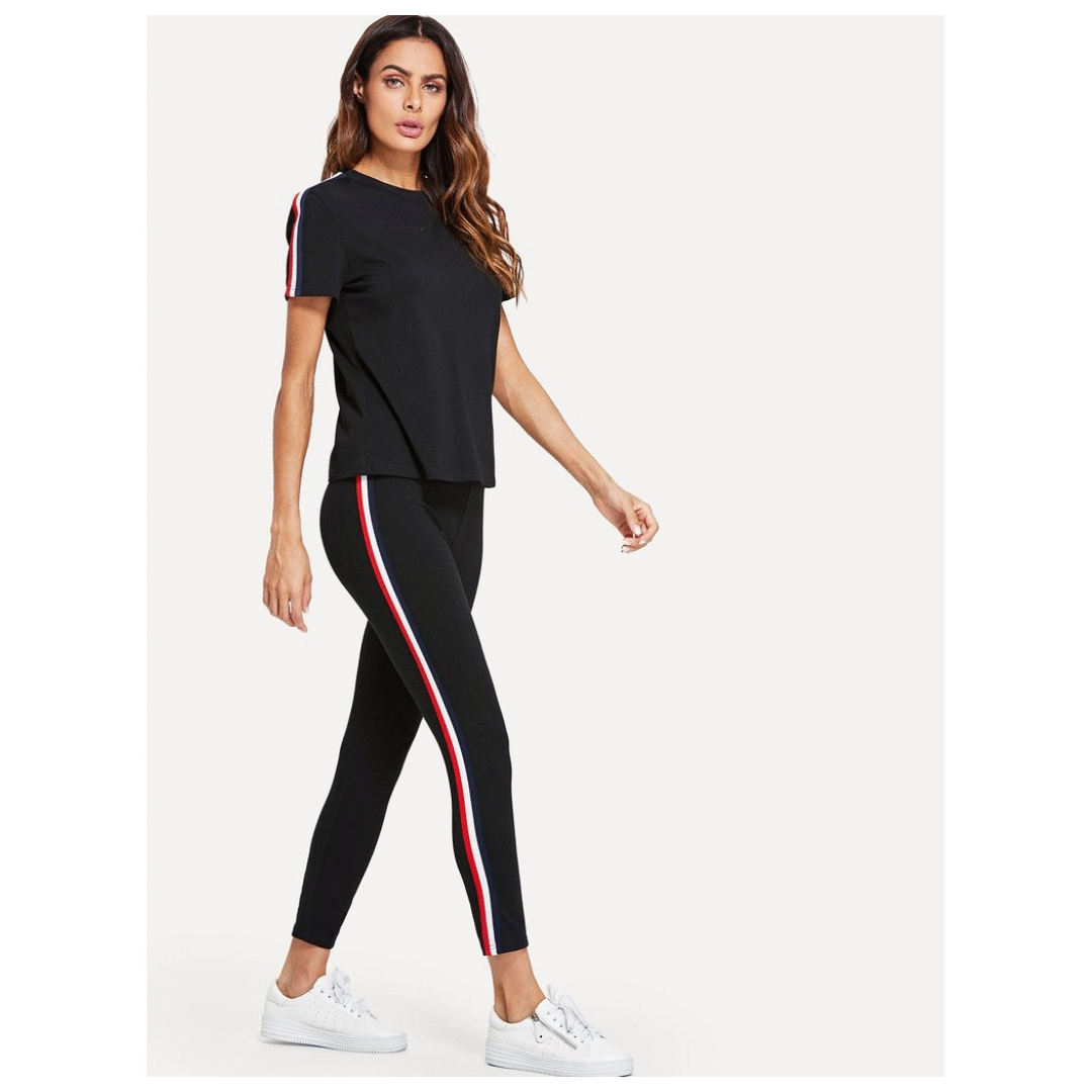 Sporty Chic: Trendy Tracksuits for Girls"