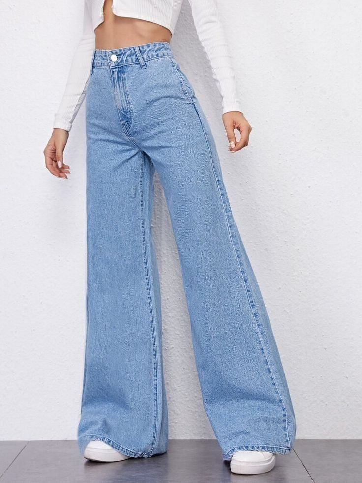 Effortless Elegance: Embrace Style and Comfort with Our Women's Wide-Leg Jeans Collection