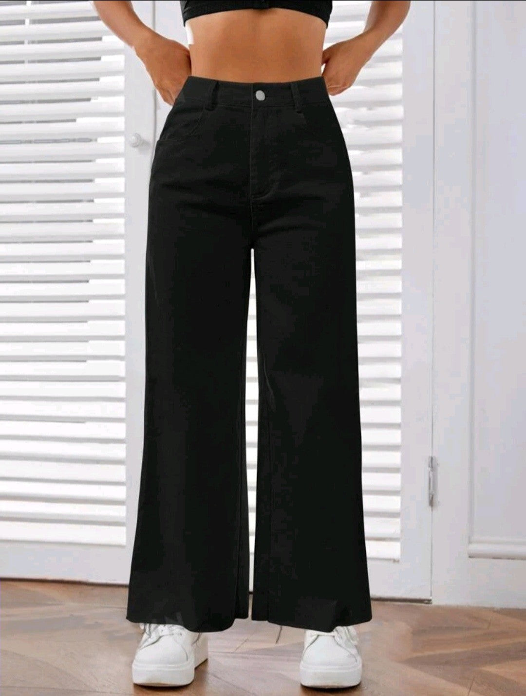 "Urban Cool: Wide Leg Pants for Streetwear Girls"